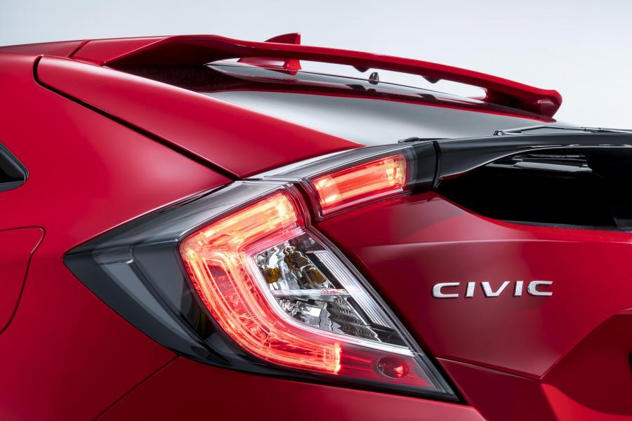 Детали экстерьера Honda Civic Sport Hatchback 2017 года  (WW) (фото 27 из 37)